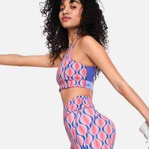 Outdoor Voices Retro Vapor Sports Bra !!RARE!!